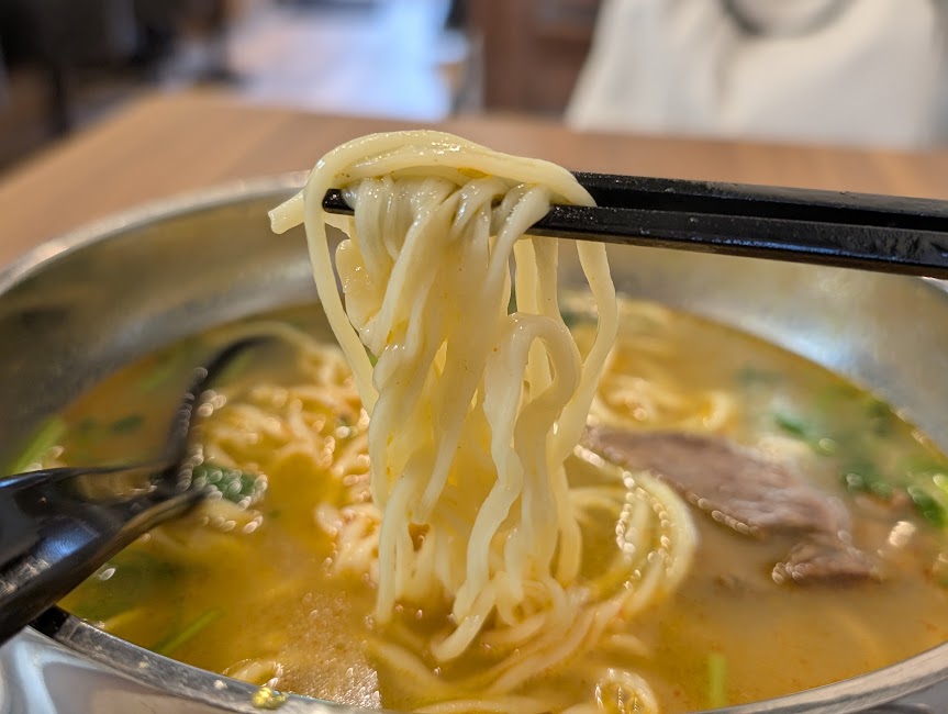 河南牛肉拉麺