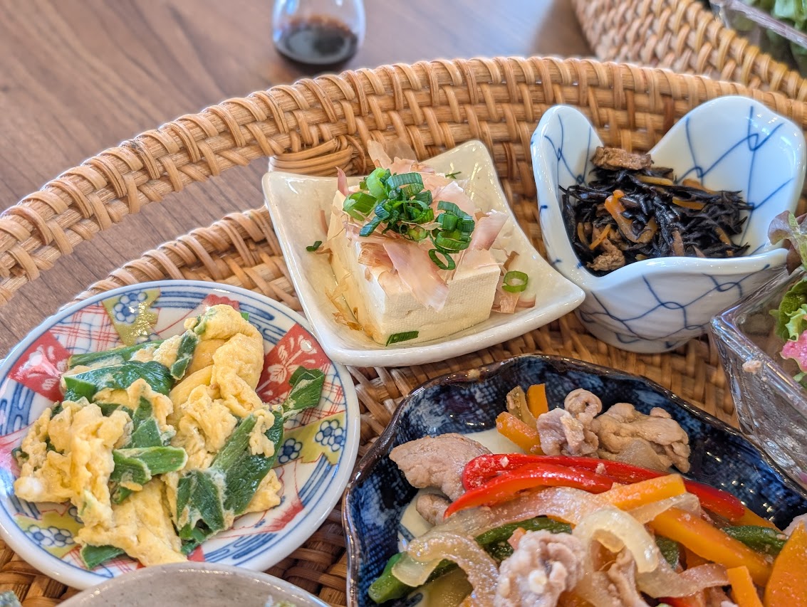 DINING & CAFE BAR SUZUMARU