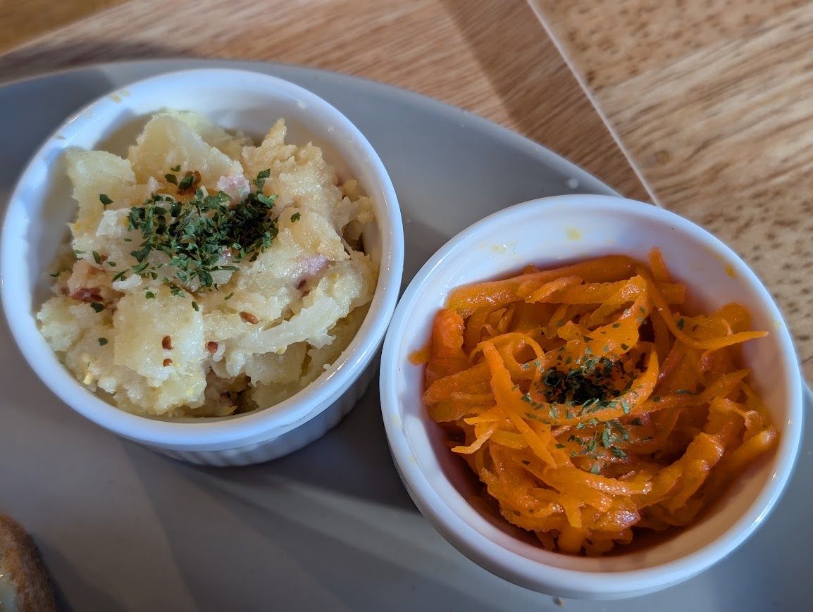 Wise Table -SAND&CAFE