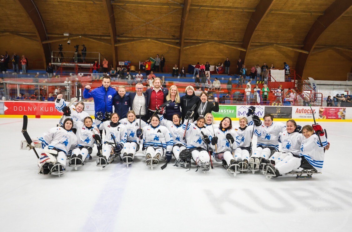 女子パラアイスホッケー