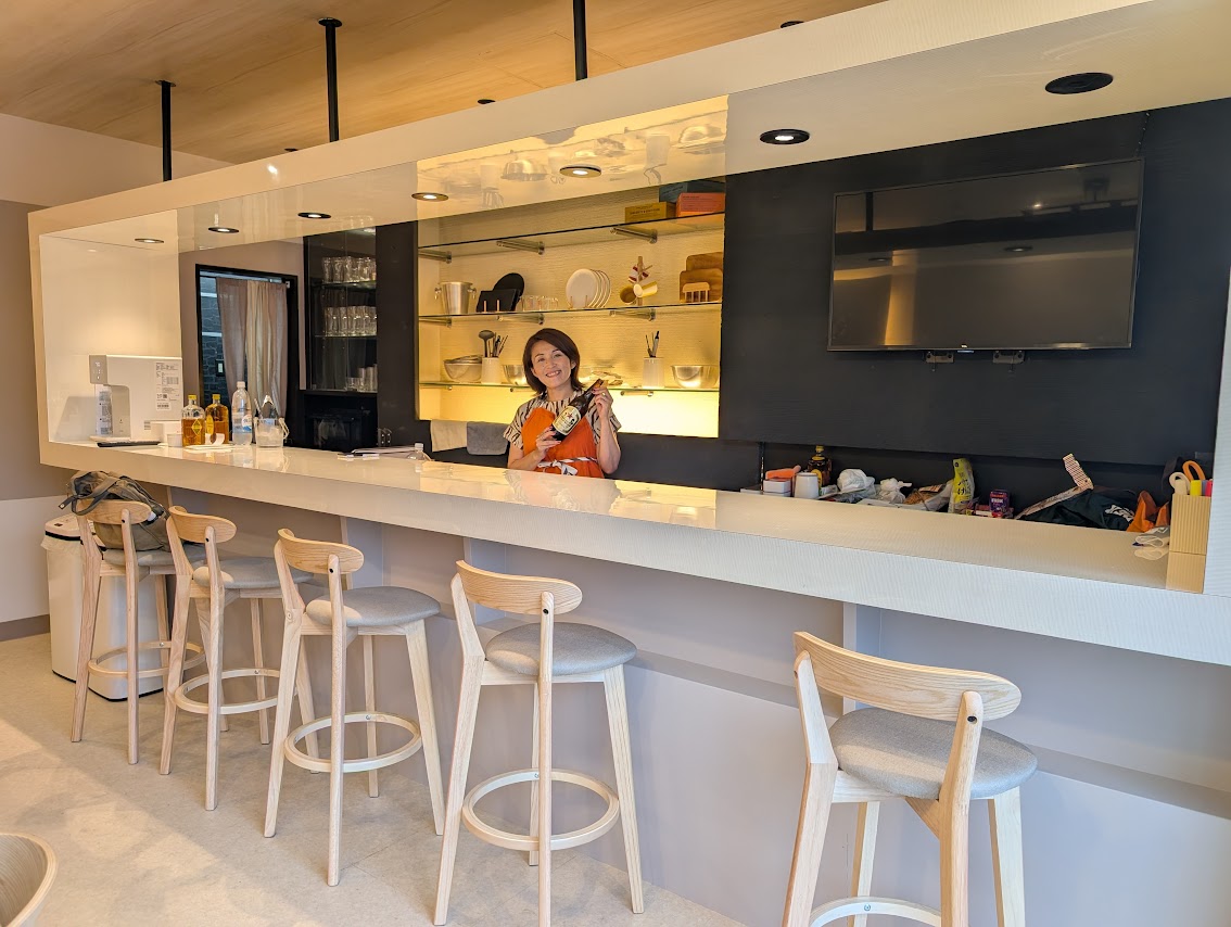 CIRCLE KITCHEN