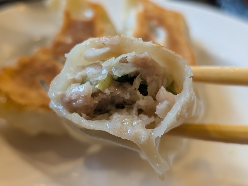 青山餃子房